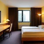 Hotel Plaza Hotel&living Frankfurt 3*