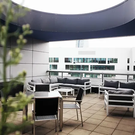 Plaza & Living Frankfurt 3* פרנקפורט