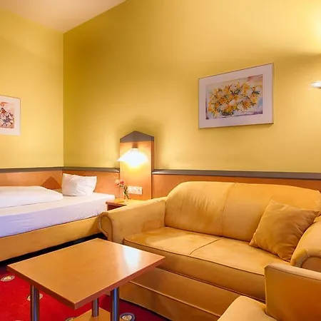 Plaza & Living Frankfurt Hotel