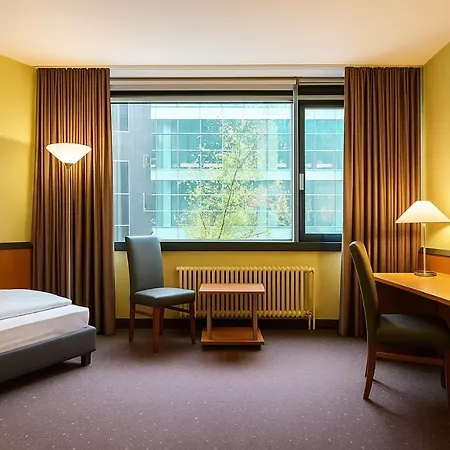 Hotel Plaza & Living Frankfurt