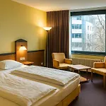 Hotel Plaza Hotel&living Frankfurt 3*