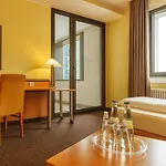 Hotell Plaza & Living Frankfurt 3*