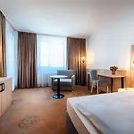 Hotel Plaza Hotel&living Frankfurt 3*