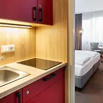 Plaza & Living Frankfurt 3*