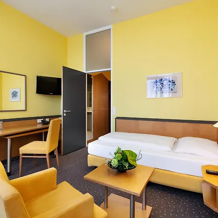 Plaza Hotel&living Frankfurt 3* Francoforte sul Meno