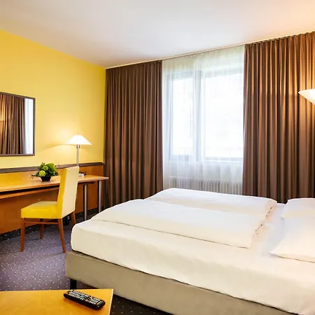 Hotel Plaza Hotel&living Frankfurt