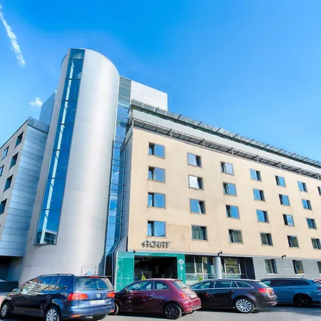 Plaza & Living Frankfurt Szálloda