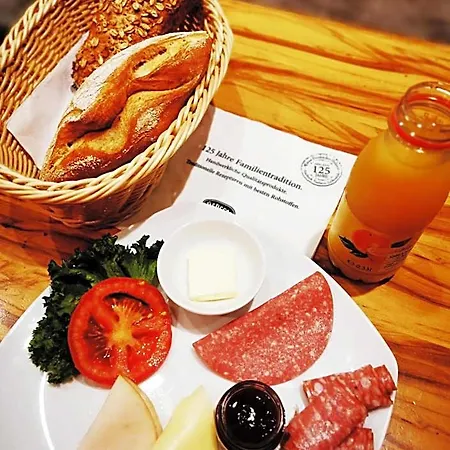 Plaza Hotel&living Frankfurt Hotel 3*