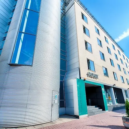 Plaza Hotel&living Frankfurt 3*