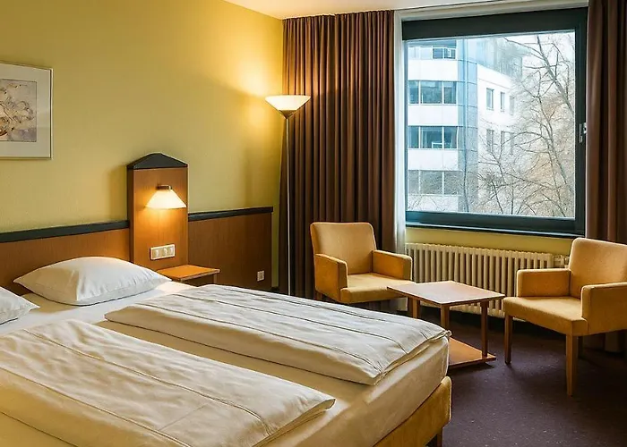 酒店 Plaza & Living Frankfurt 3*