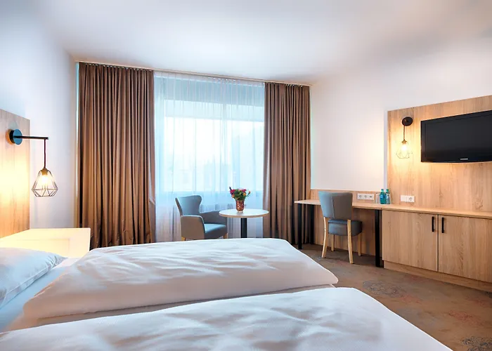 Szálloda Plaza & Living Frankfurt 3*