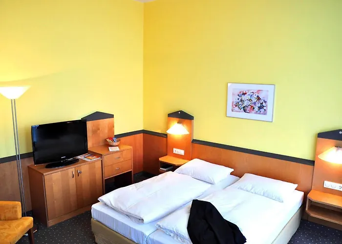 Plaza & Living Frankfurt Hotel 3*