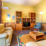 Plaza & Living Frankfurt 3*