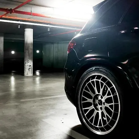 Plaza & Living Frankfurt מלון פרנקפורט