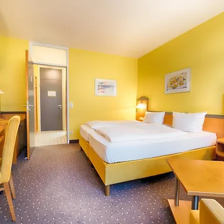 Plaza & Living Frankfurt Hotel