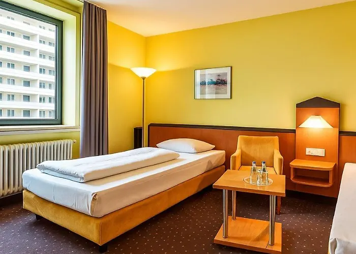 Plaza & Living Frankfurt Отель Франкфурт-на-Майне