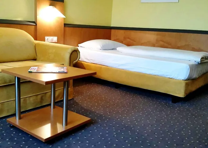 Hotel Plaza Hotel&living Frankfurt Francoforte sul Meno